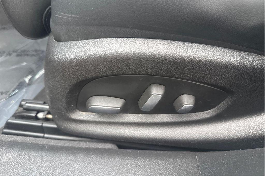 used 2015 Cadillac XTS car, priced at $16,995