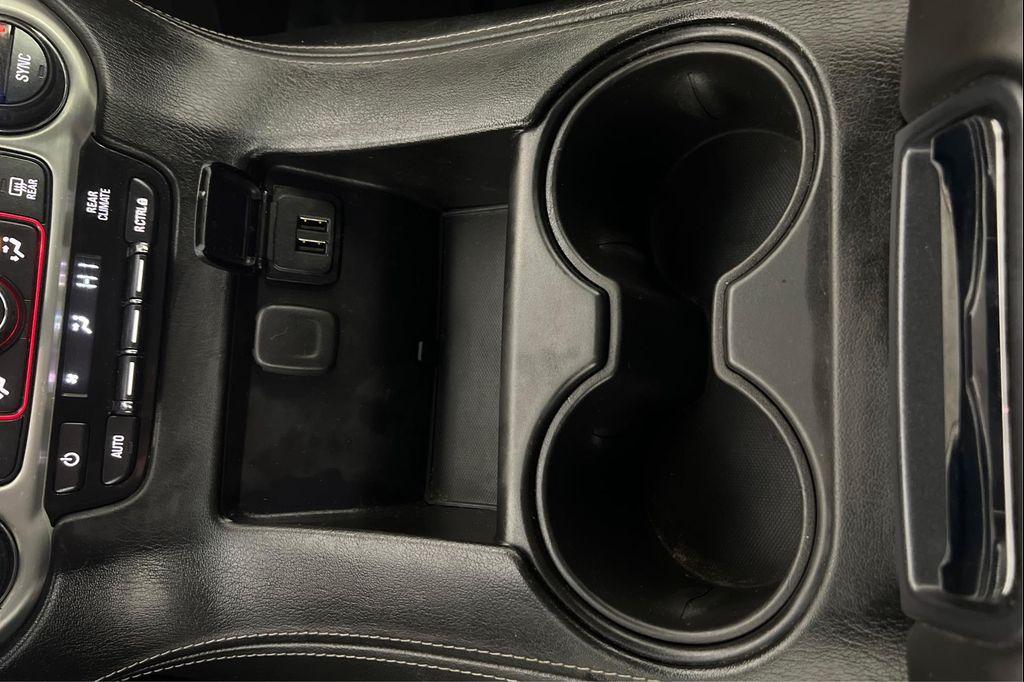 used 2015 GMC Yukon car, priced at $22,995