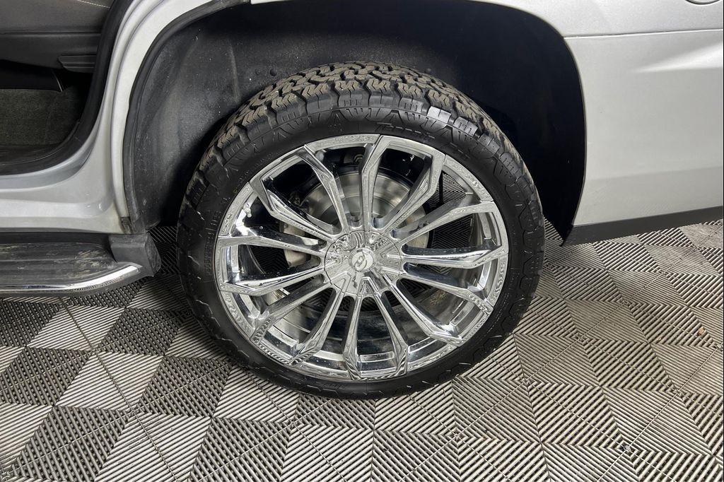 used 2015 GMC Yukon car, priced at $22,995