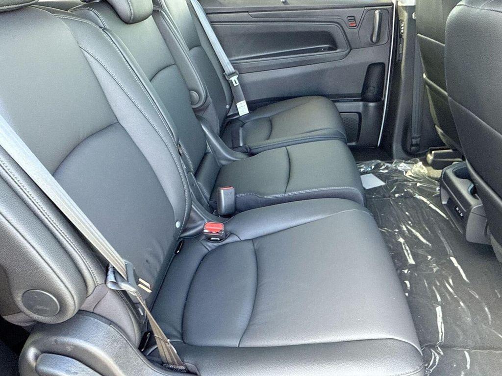 new 2026 Honda Odyssey car, priced at $44,290