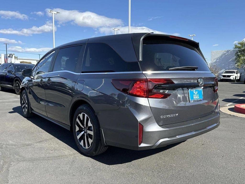 new 2026 Honda Odyssey car, priced at $44,290