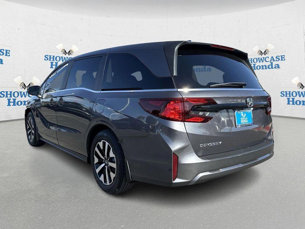 new 2026 Honda Odyssey car, priced at $42,238