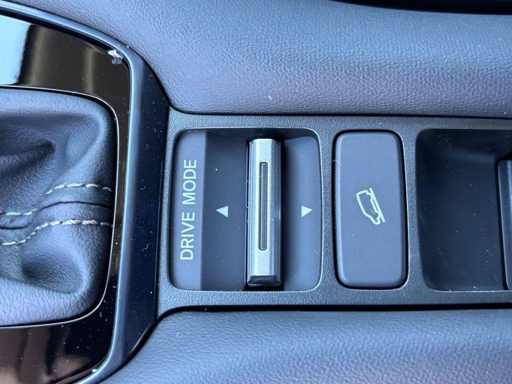 new 2027 Honda HR-V car, priced at $27,622