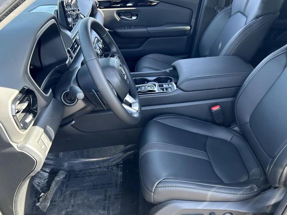 new 2025 Honda Pilot car, priced at $45,245