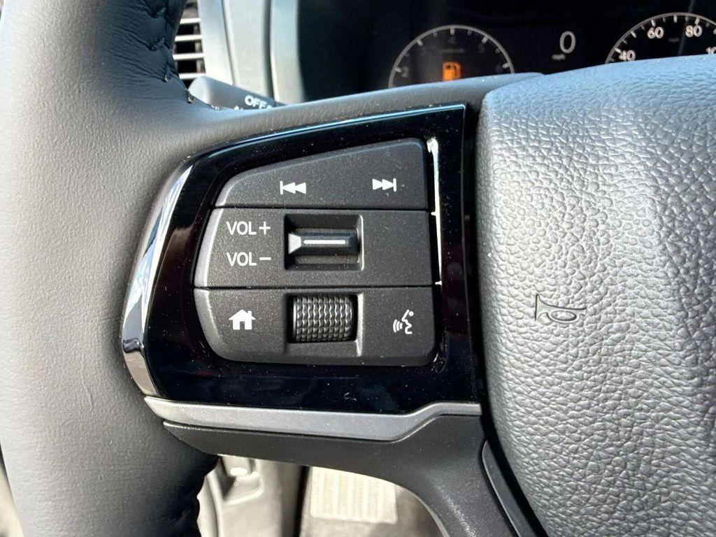 new 2026 Honda Odyssey car, priced at $44,290