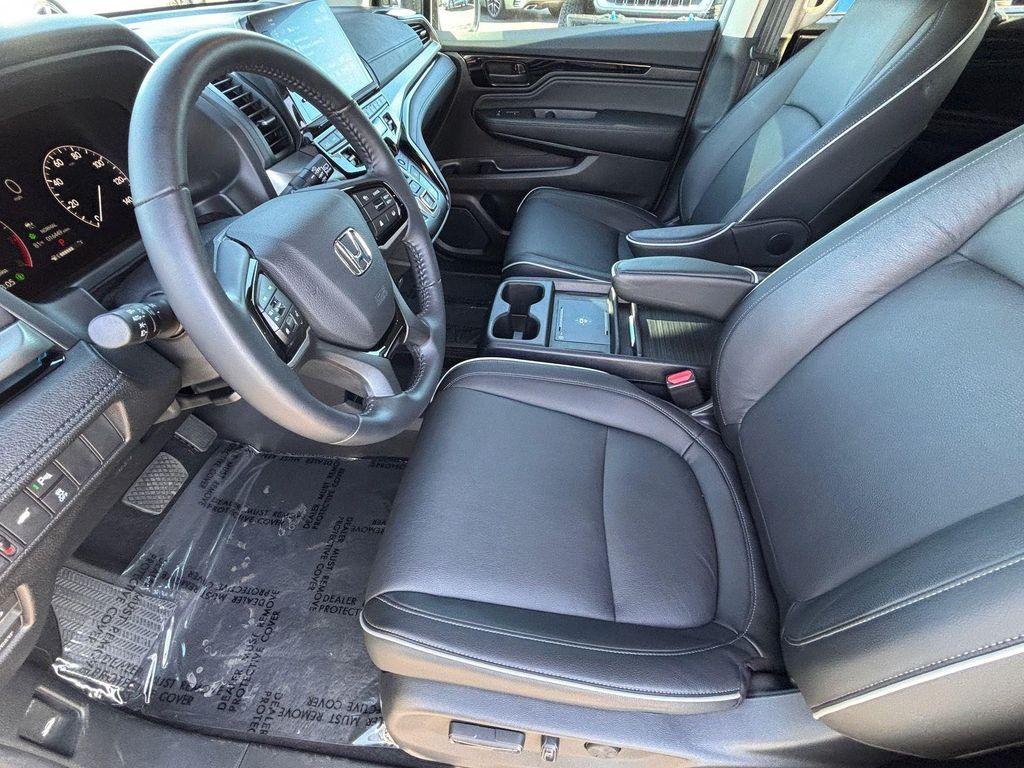 used 2025 Honda Odyssey car, priced at $40,850