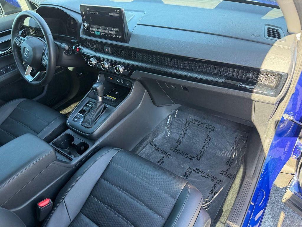 used 2025 Honda CR-V car, priced at $30,400