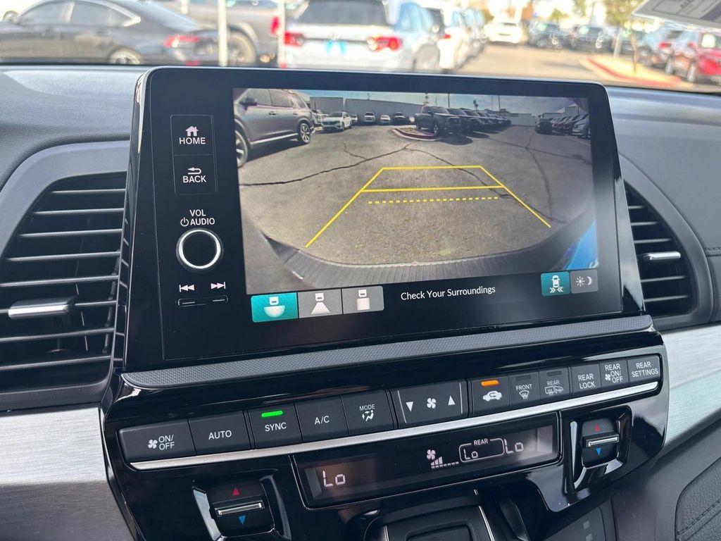 new 2026 Honda Odyssey car, priced at $43,284