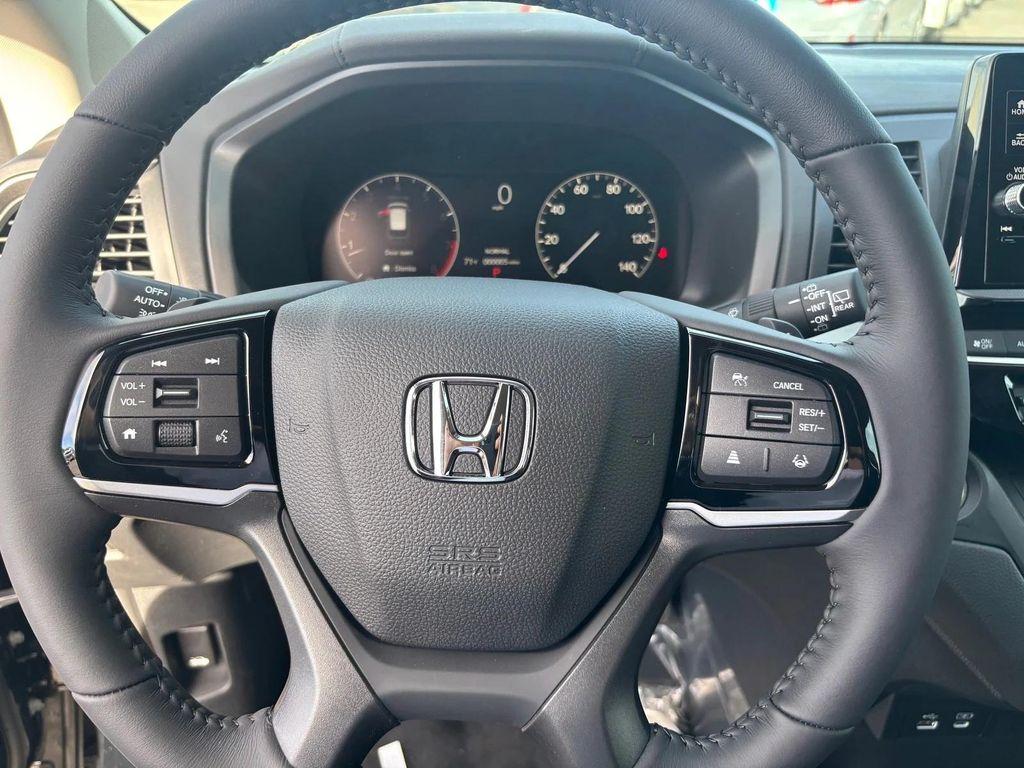 new 2026 Honda Odyssey car, priced at $43,284