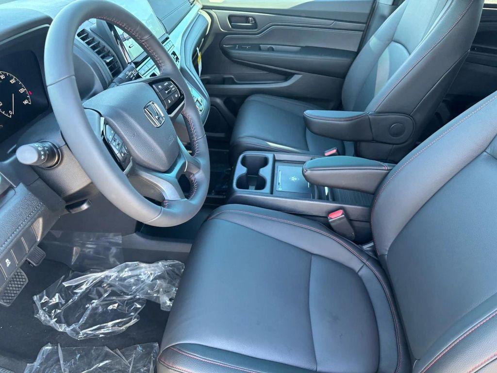 new 2026 Honda Odyssey car, priced at $44,480