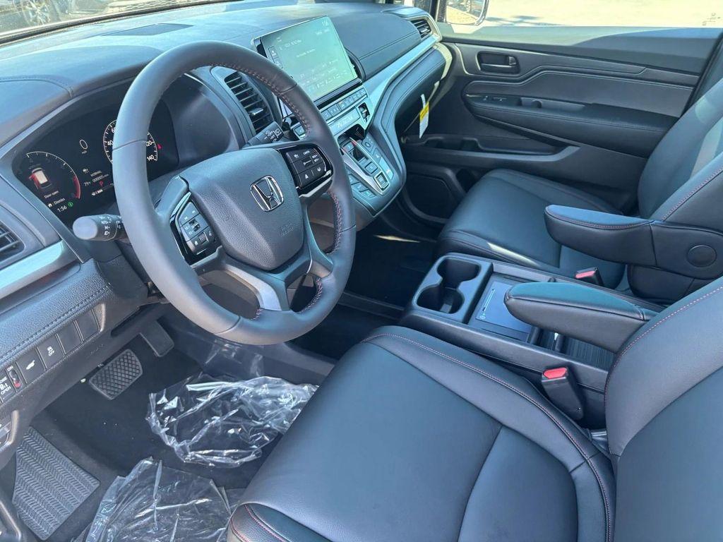 new 2026 Honda Odyssey car, priced at $44,480