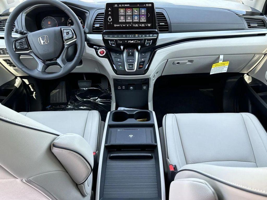 new 2026 Honda Odyssey car, priced at $46,200