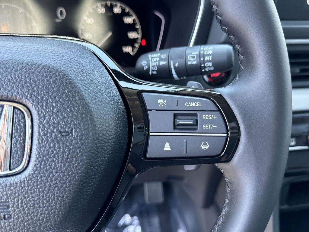 new 2025 Honda Pilot car, priced at $43,134