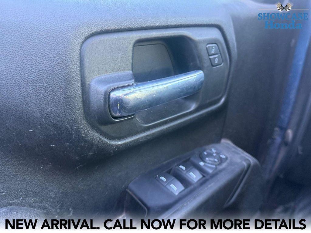 used 2022 Chevrolet Silverado 1500 car, priced at $30,825