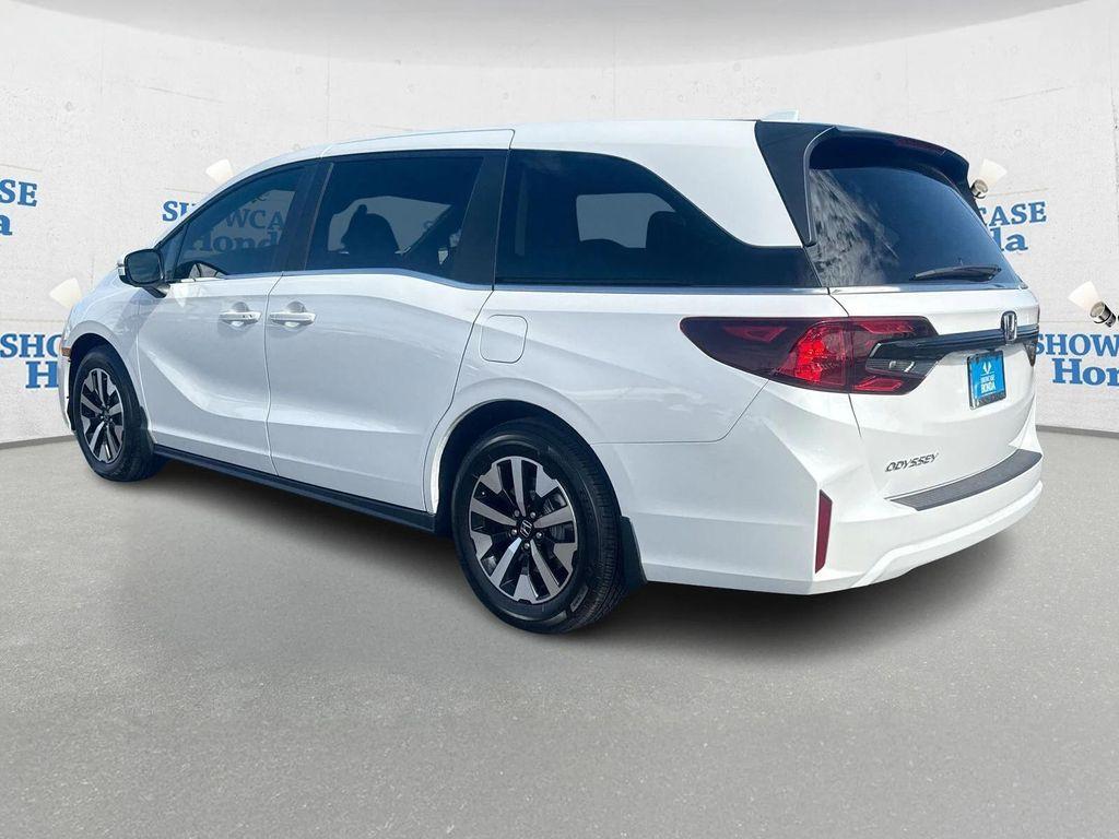 new 2026 Honda Odyssey car, priced at $42,665