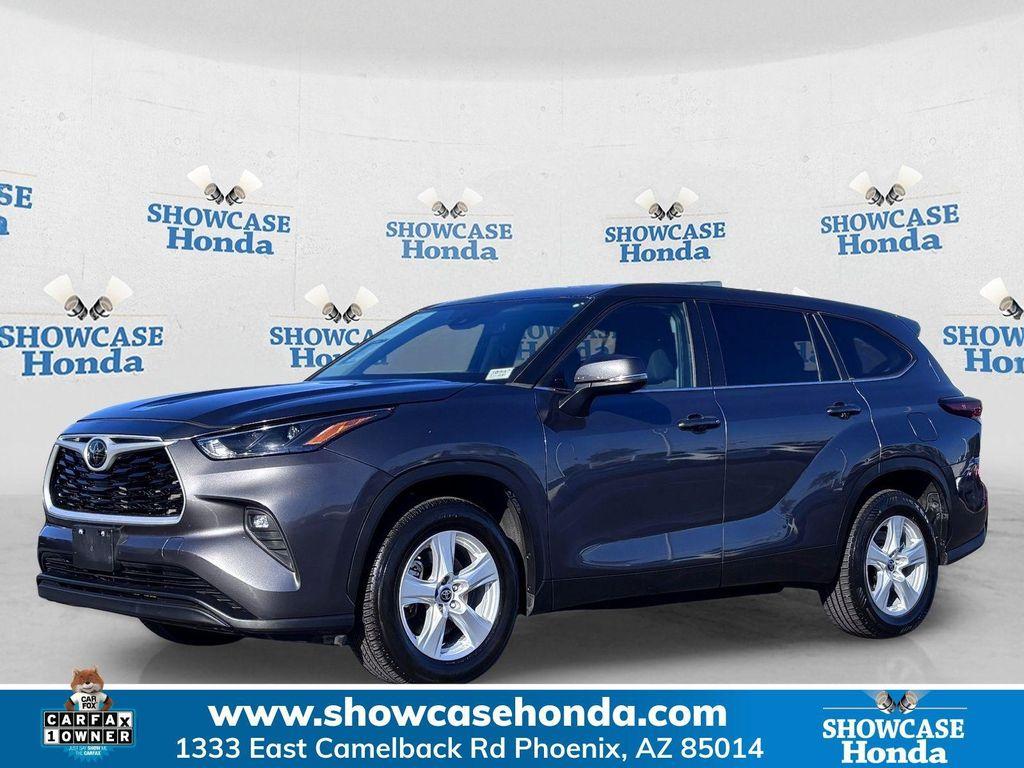 used 2024 Toyota Highlander car, priced at $32,200