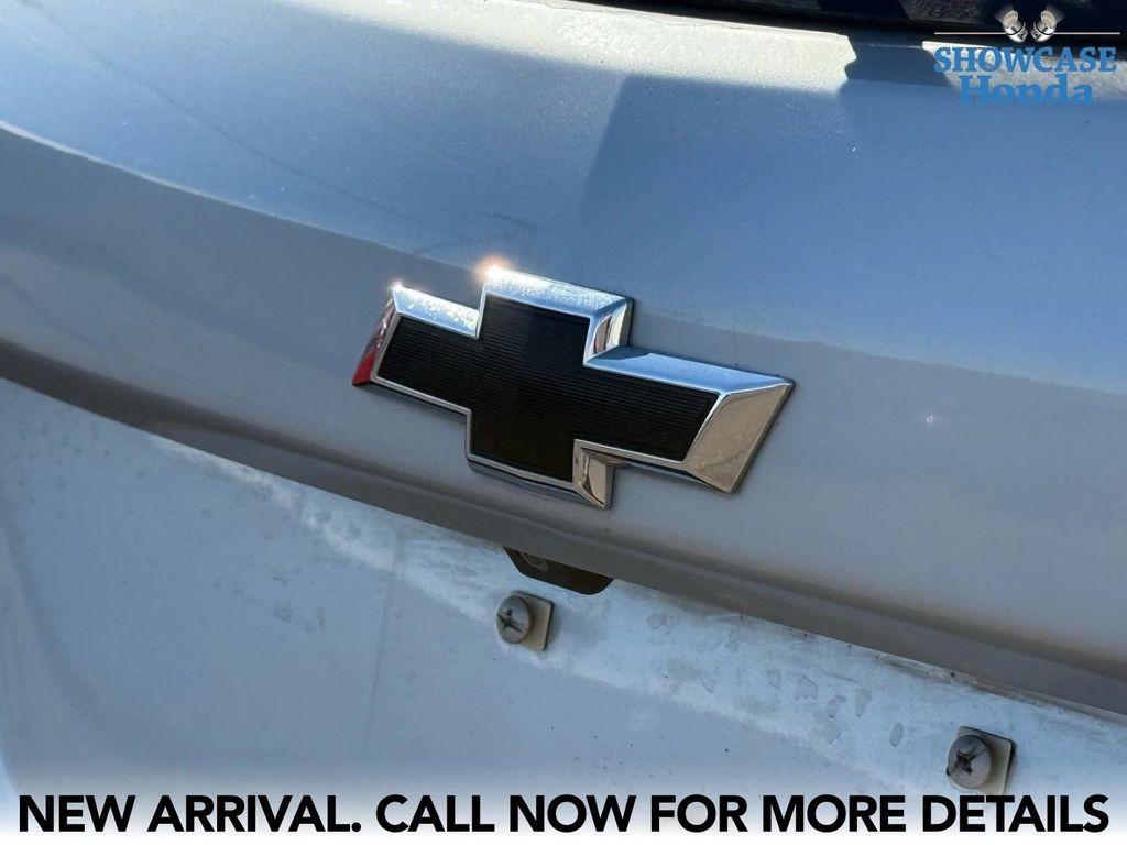 used 2021 Chevrolet Equinox car, priced at $15,000