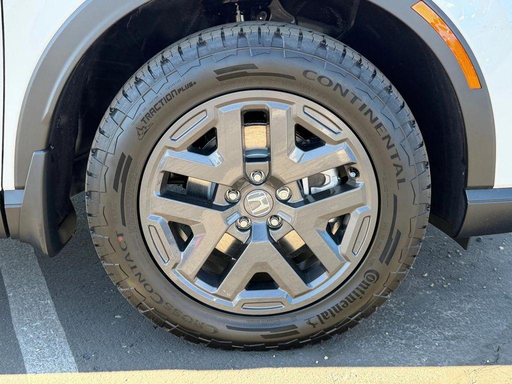 new 2026 Honda CR-V Hybrid car, priced at $39,332