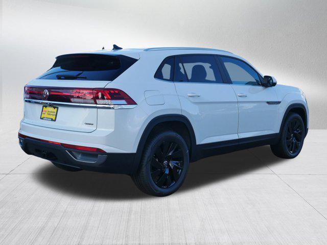 new 2026 Volkswagen Atlas Cross Sport car, priced at $48,001