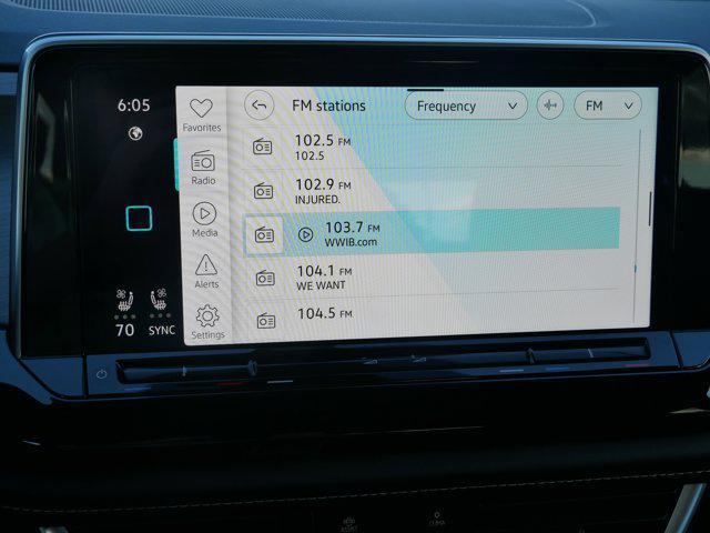 new 2026 Volkswagen Atlas Cross Sport car, priced at $48,001