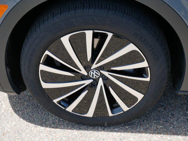 used 2024 Volkswagen ID.4 car, priced at $24,348