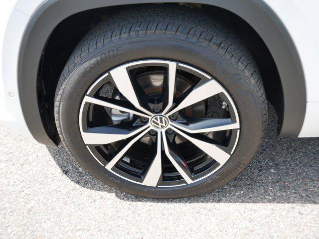 used 2025 Volkswagen Atlas car, priced at $47,348