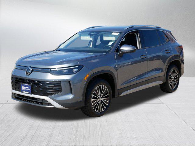 used 2025 Volkswagen Tiguan car, priced at $29,348