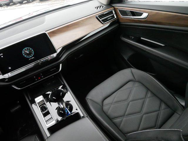 used 2025 Volkswagen Atlas car, priced at $31,998