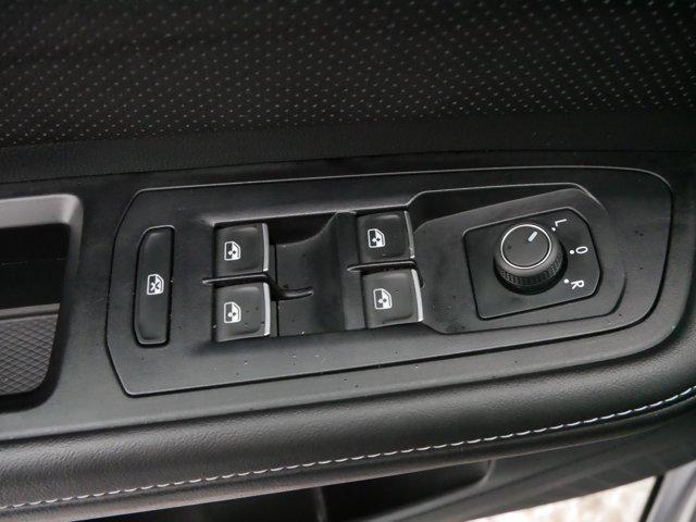 used 2025 Volkswagen Atlas car, priced at $31,998