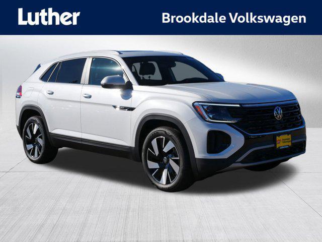 new 2026 Volkswagen Atlas Cross Sport car, priced at $48,606