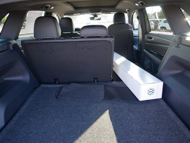 new 2026 Volkswagen Atlas Cross Sport car, priced at $48,394