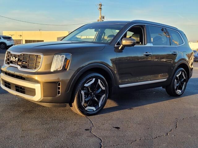 used 2024 Kia Telluride car, priced at $33,450