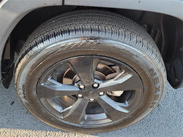 used 2020 Jeep Cherokee car, priced at $14,985