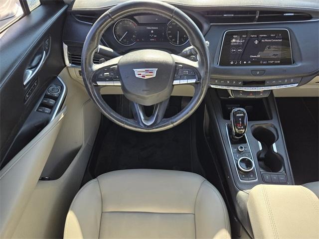 used 2020 Cadillac XT4 car, priced at $21,400