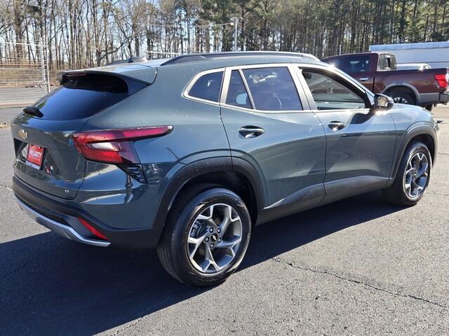 used 2025 Chevrolet Trax car, priced at $20,985