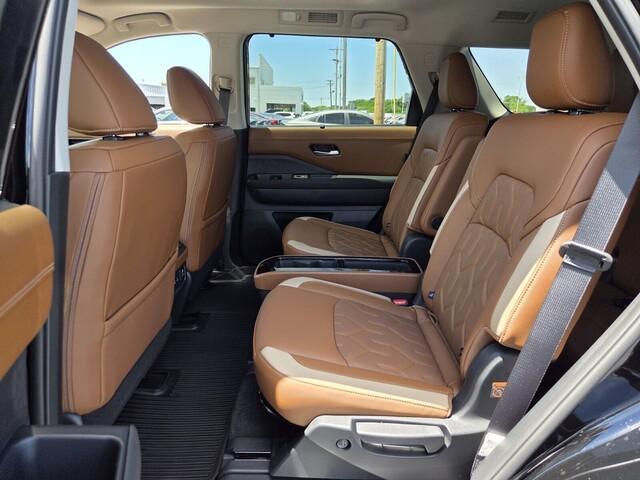 new 2026 Nissan Pathfinder car, priced at $46,018