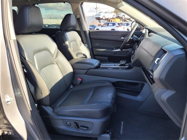 used 2025 Nissan Pathfinder car, priced at $32,995