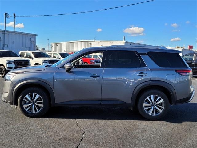 used 2025 Nissan Pathfinder car, priced at $32,995