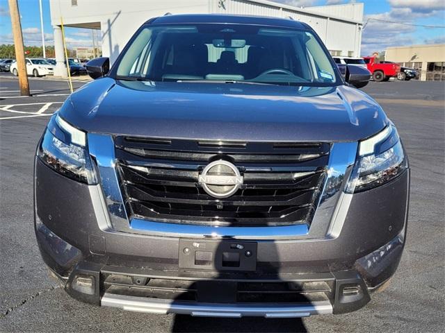 used 2025 Nissan Pathfinder car, priced at $32,995