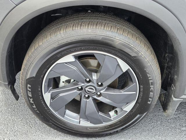 used 2025 Nissan Rogue car, priced at $26,643