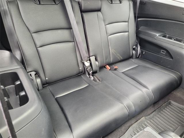 used 2022 Honda Pilot car, priced at $25,375