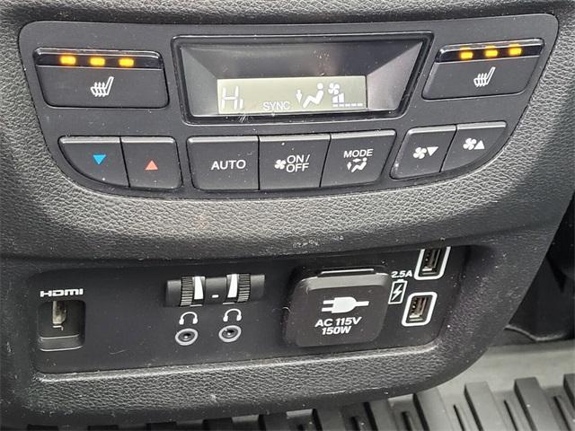 used 2022 Honda Pilot car, priced at $25,375