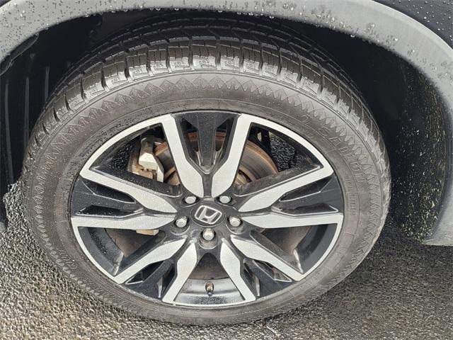 used 2022 Honda Pilot car, priced at $25,375