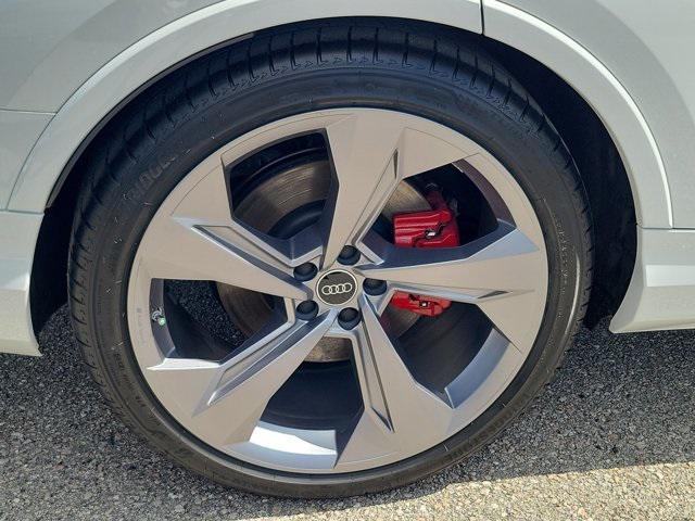 new 2026 Audi Q7 car, priced at $88,800