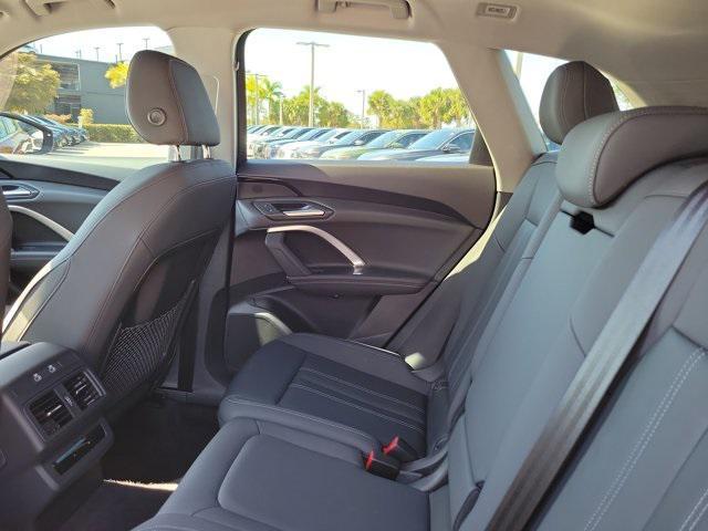 new 2025 Audi Q5 car