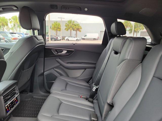new 2026 Audi Q7 car, priced at $78,140