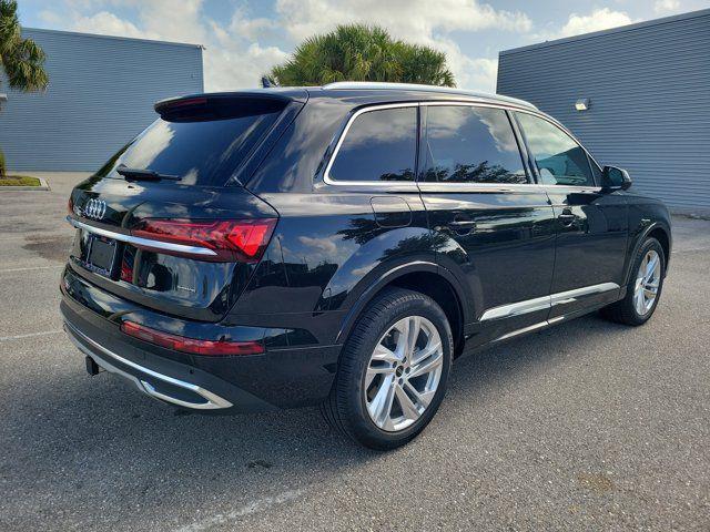 used 2024 Audi Q7 car, priced at $45,495