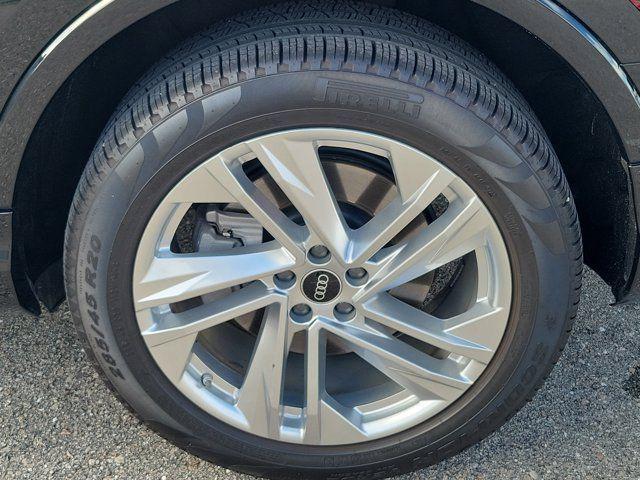 used 2024 Audi Q7 car, priced at $45,495