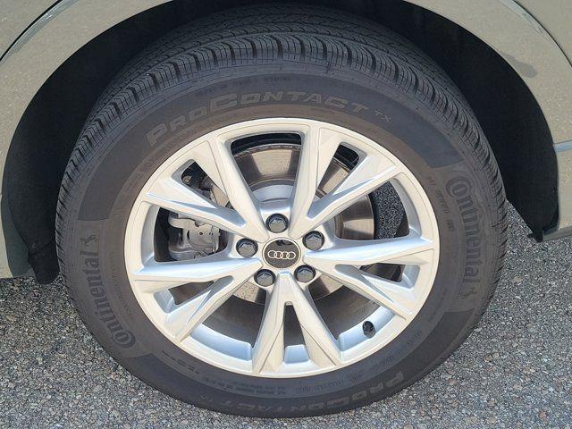 used 2025 Audi Q3 car, priced at $39,995