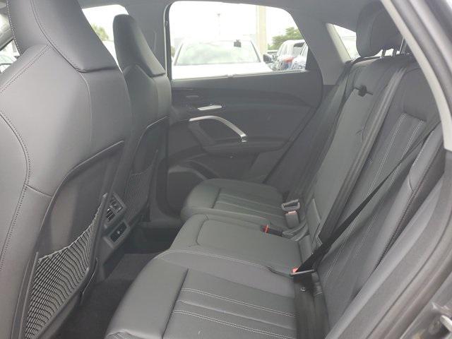 new 2025 Audi Q5 car, priced at $61,950